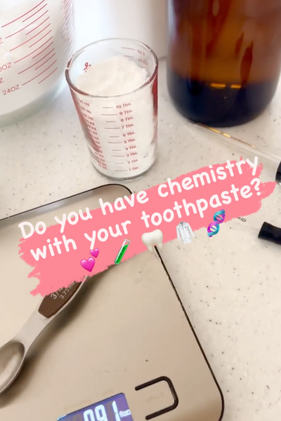 ❓What’s in your toothpaste? 🦷 Have you researched every ingredient 📕 so you know exactly what is going inside your and your children’s mouths?